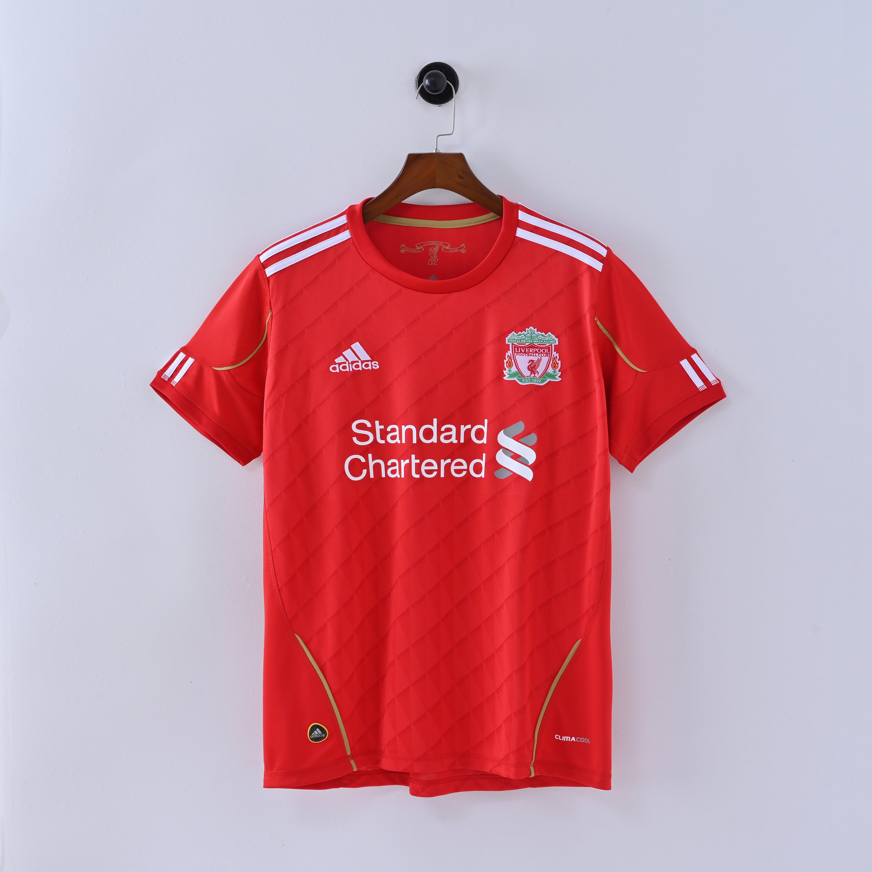 Manchester United home jersey (2010-11)